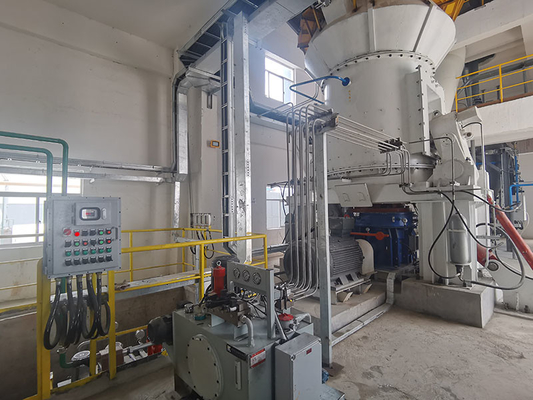 वर्टिकल रोलर माइनिंग ग्राइंडिंग मिल क्षमता 220T / H 4800mm